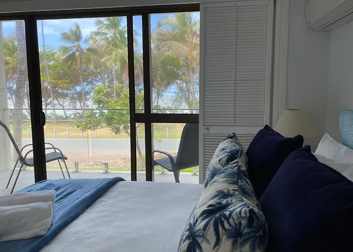 Beachfront Terraces With Onsite Reception & Check In